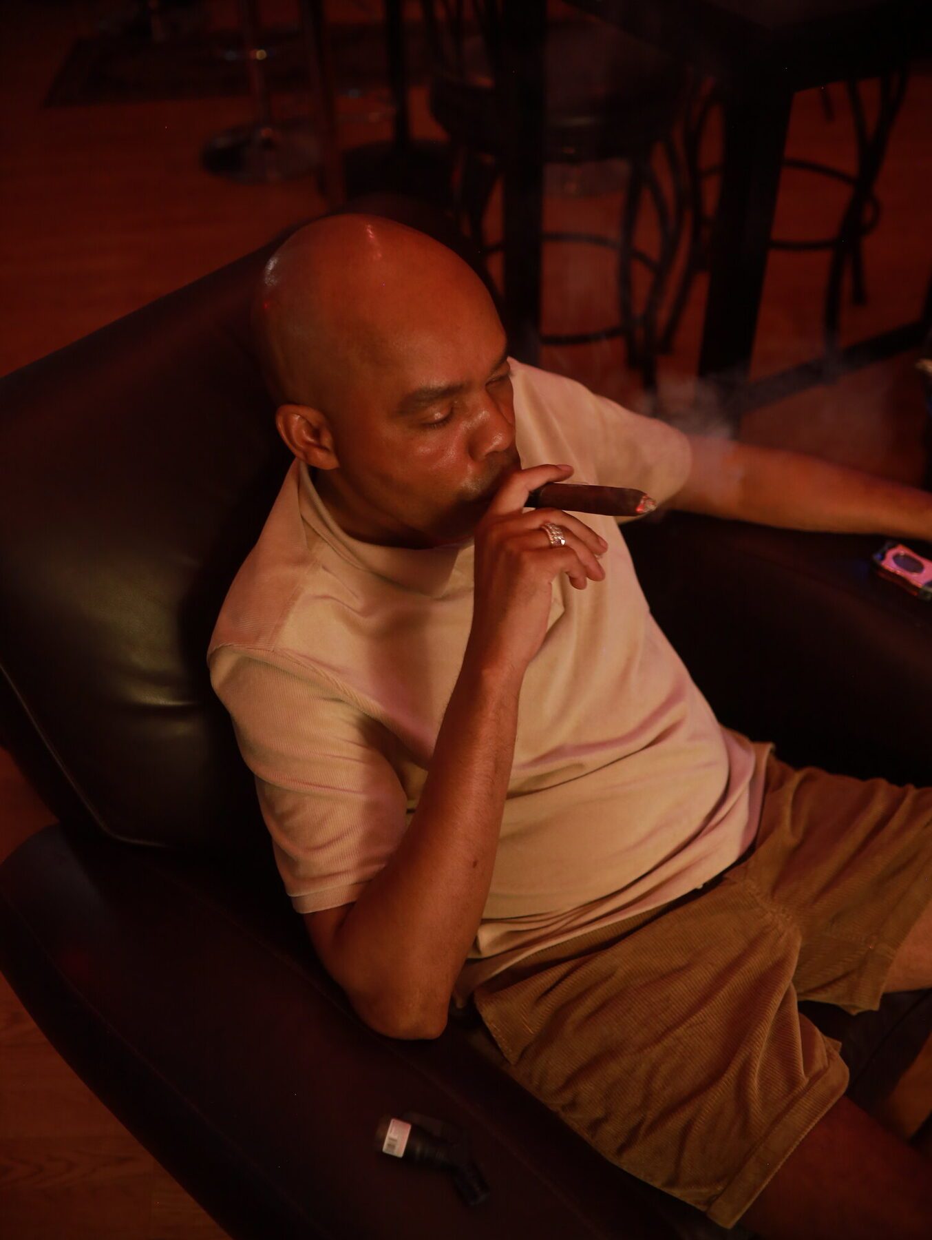 Royal Leaf lounge moment