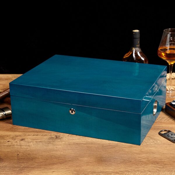 Cedar Wood Cigar Humidor with Gloss Finish - Image 5